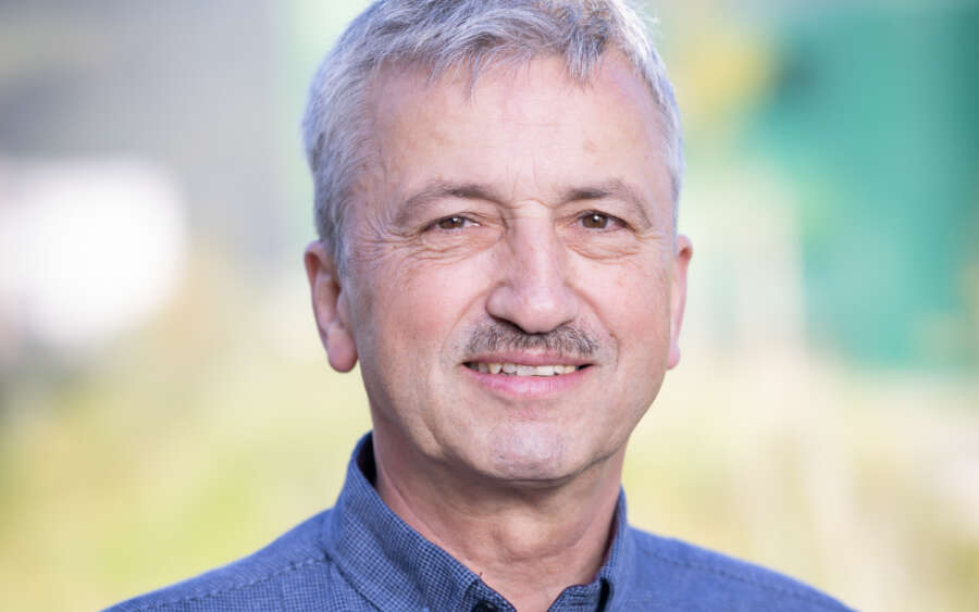 Armin Mueller 1800px