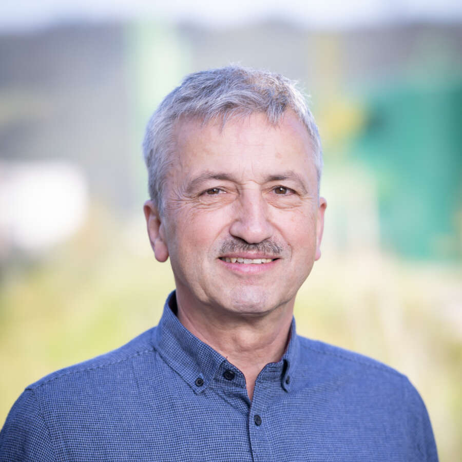 Armin Mueller 1800px