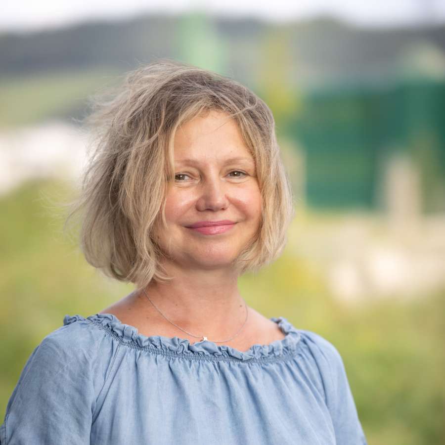 Irina Weber 1800px